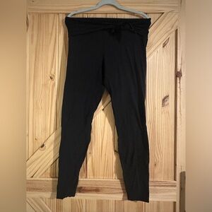 Lululemon Aligns with tie